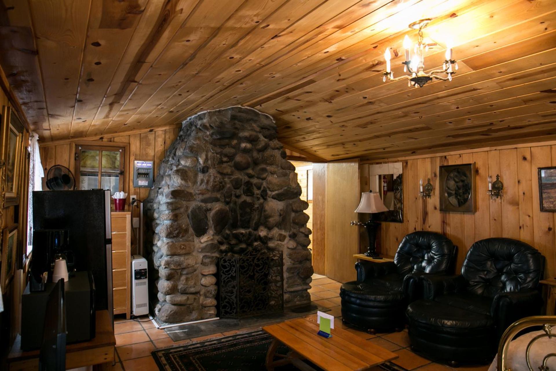 Holy Smoke Resort Keystone Room photo