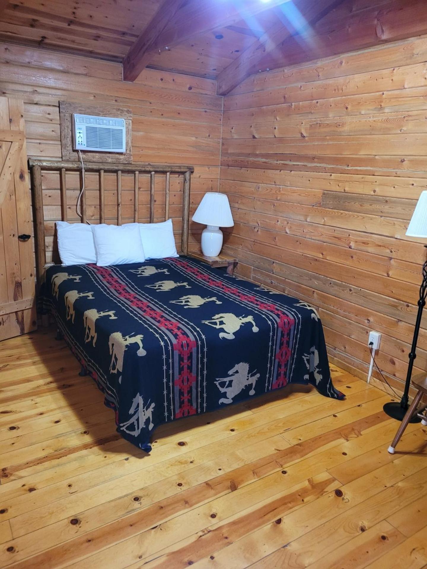 Holy Smoke Resort Keystone Room photo