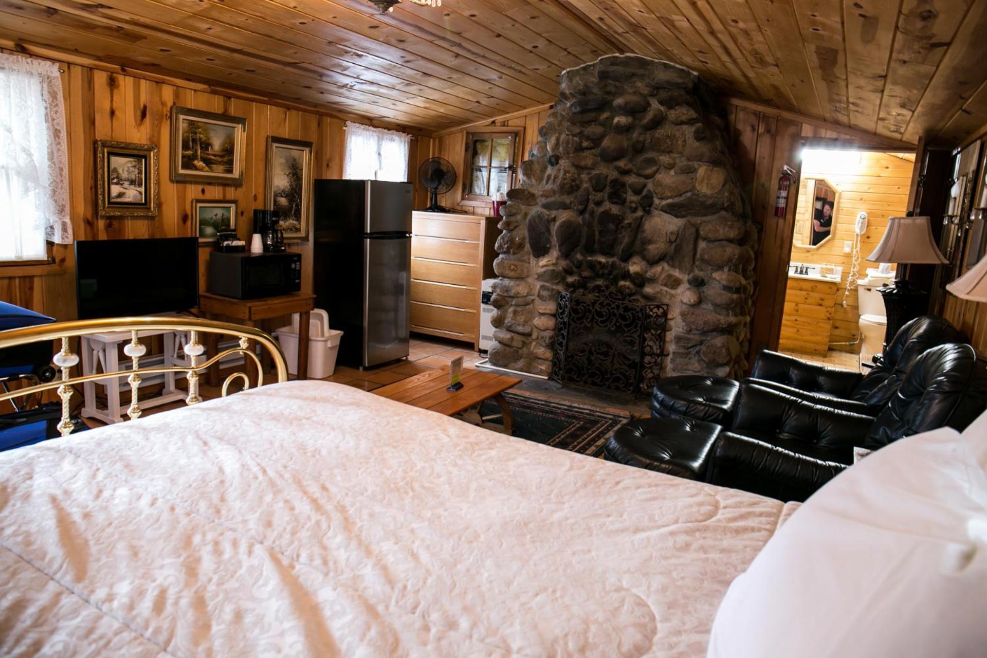 Holy Smoke Resort Keystone Room photo